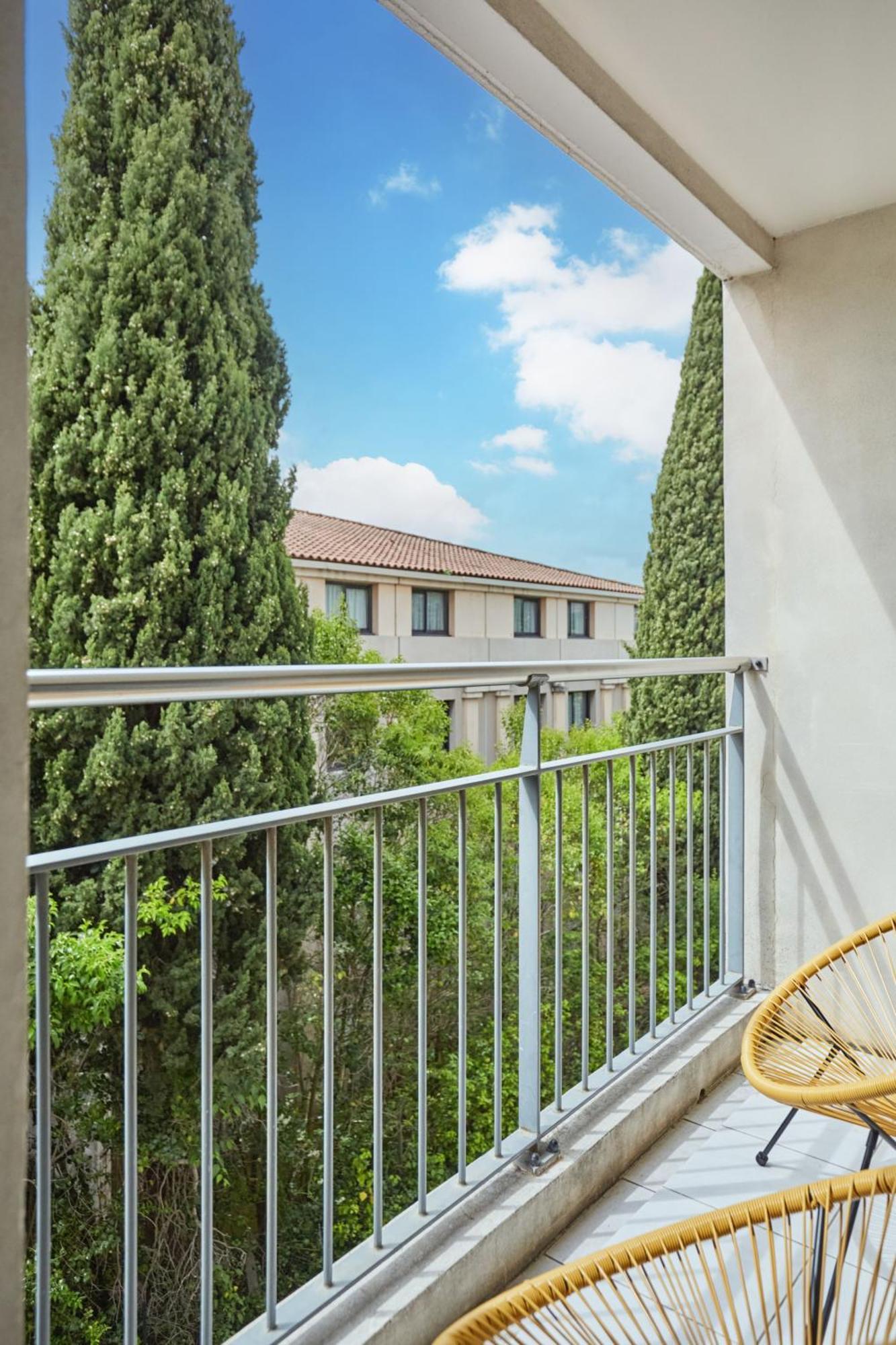 Appart Hotel Odalys City Aix En Provence Le Clos De La Chartreuse Aix-en-Provence Buitenkant foto