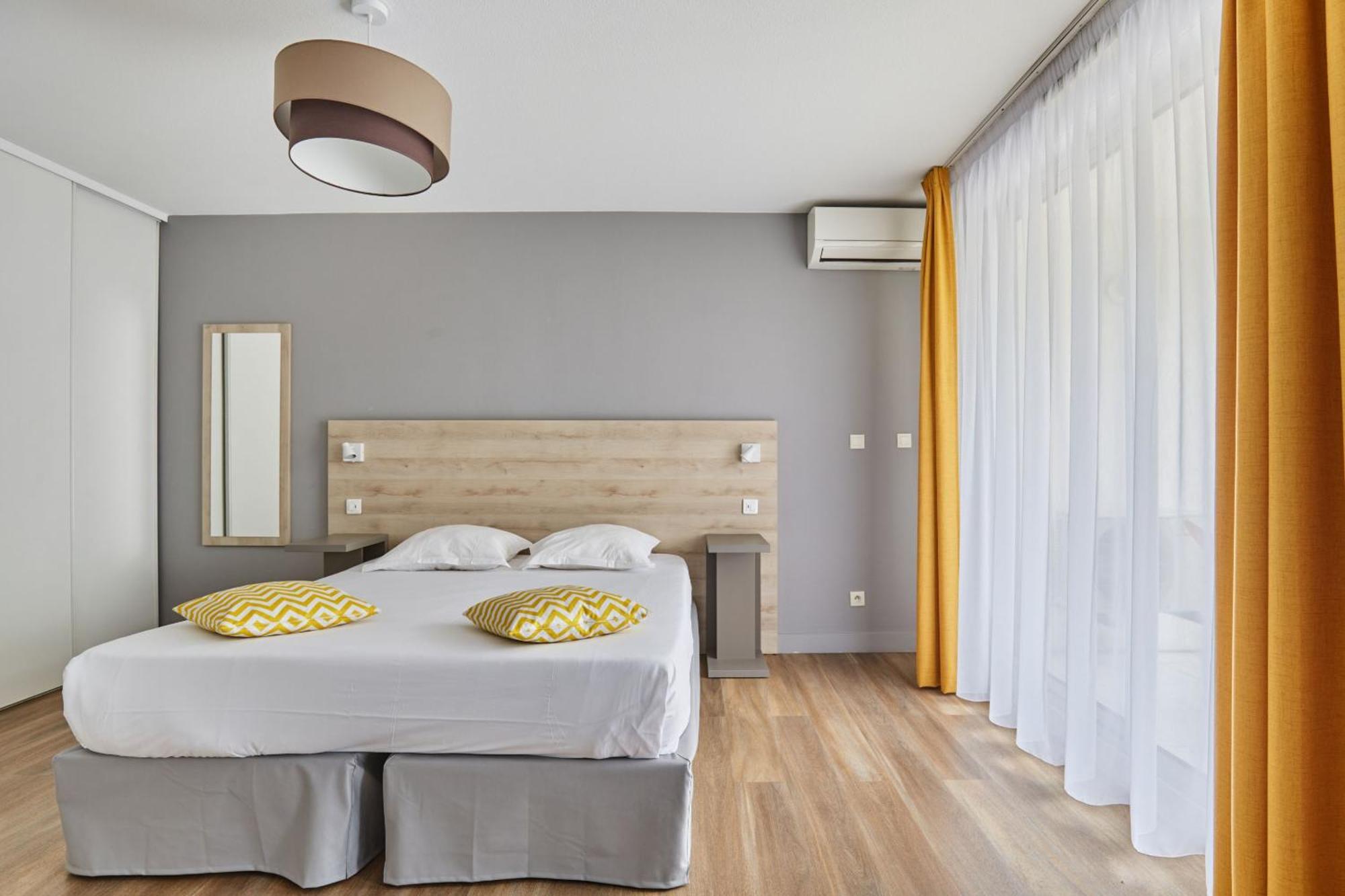 Appart Hotel Odalys City Aix En Provence Le Clos De La Chartreuse Aix-en-Provence Buitenkant foto