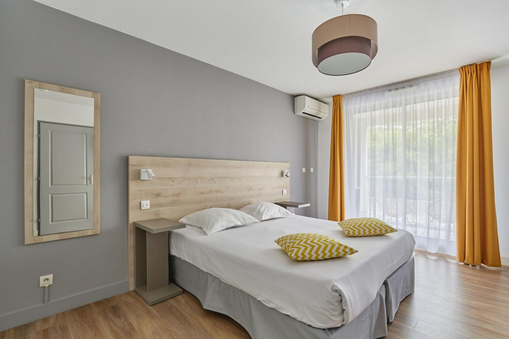 Appart Hotel Odalys City Aix En Provence Le Clos De La Chartreuse Aix-en-Provence Buitenkant foto